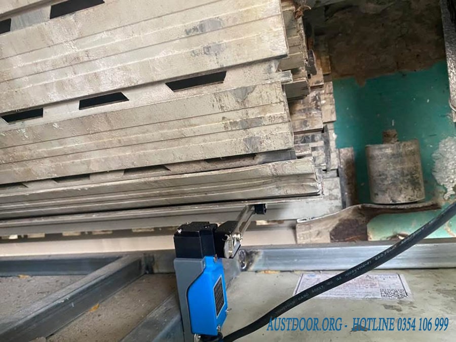 thợ sửa cửa cuốn Austdoor (11)